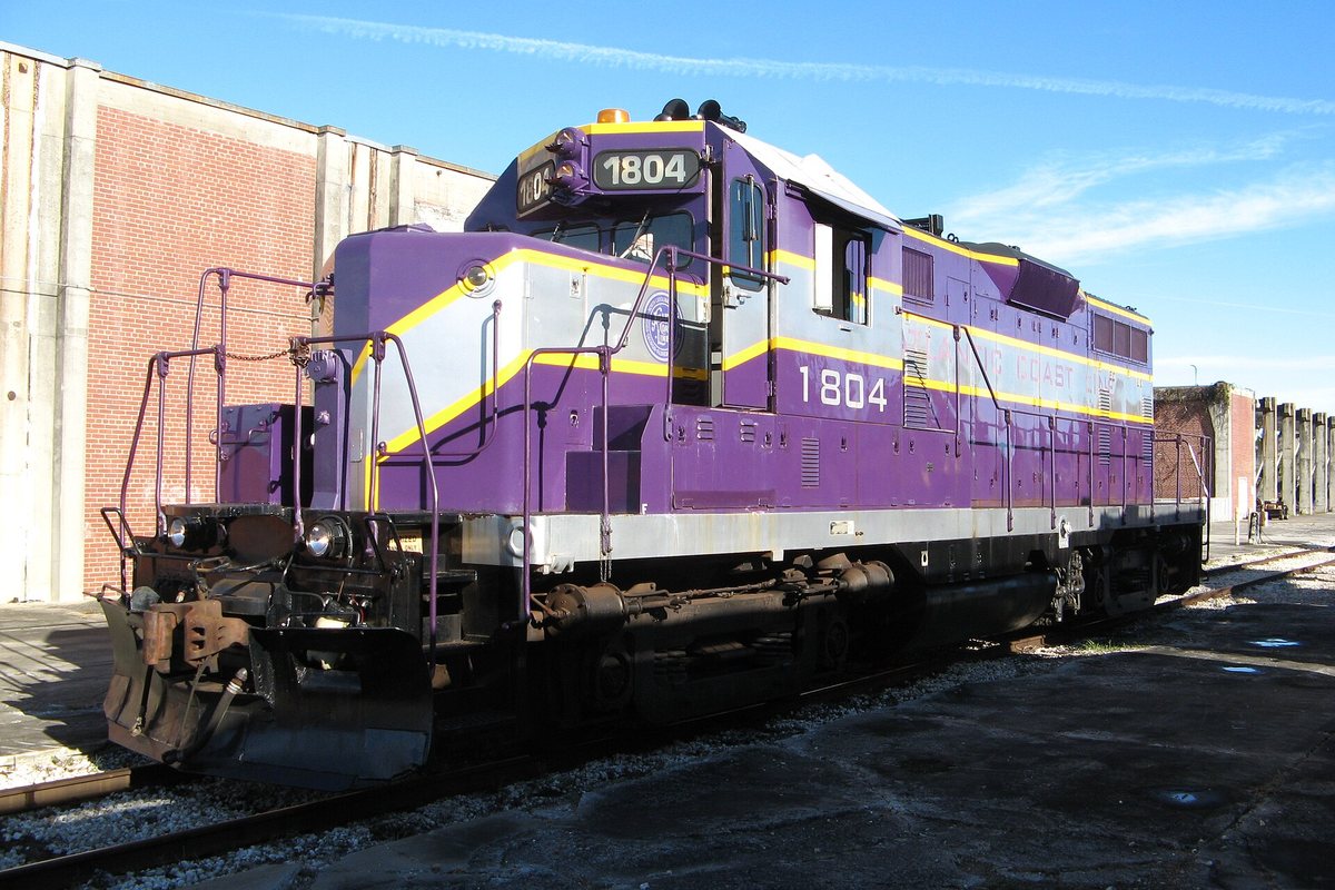 Gold Coast Railroad Museum, a South Florida engagement photo location